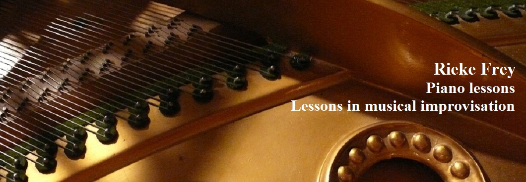 Rieke Frey - Piano lessons and lessons in musical improvisation
